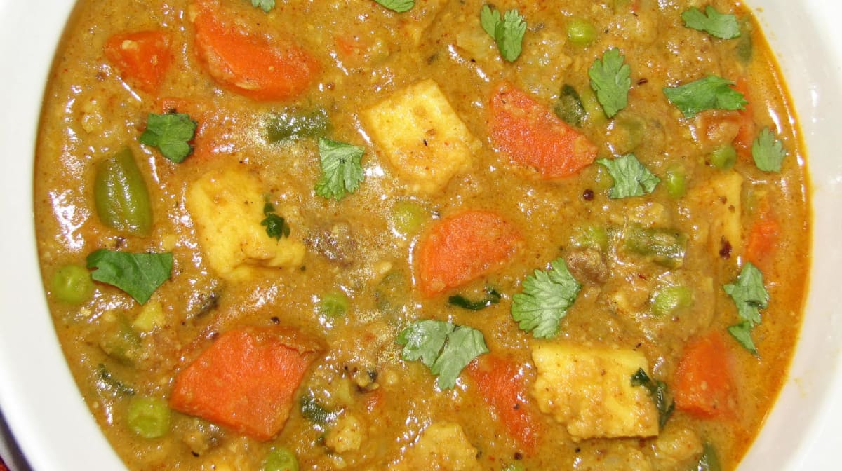L-Nav Rattan Korma (Vegan Option)